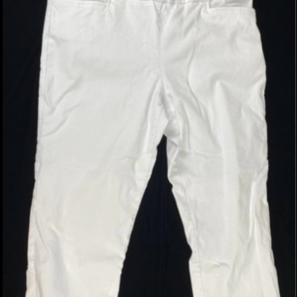 Time &Tru white Capri pants